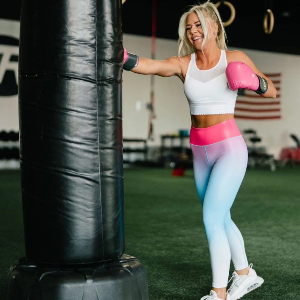 Zyia NWT firecracker size 8-10 light n tights high-rise 7/8 24“